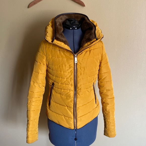 Zara Basic Puffer Jacket - Picture 1 of 7